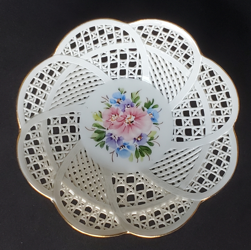 Transipor Klausenburg Porcelain Reticulated Basket Weave Handpainted Bowl Vtg